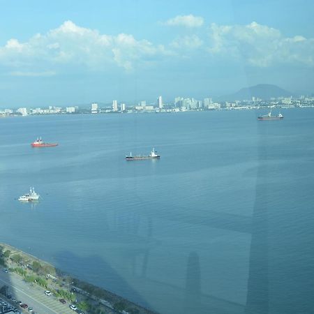 Maritime Suites Duplex Marvelous Sea View George Town Exterior foto